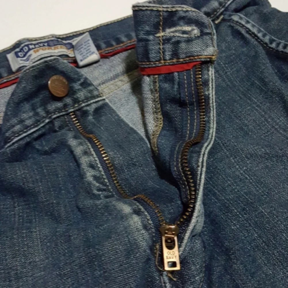 Old Navy Men's Blue Wash Working Jeans-33X30